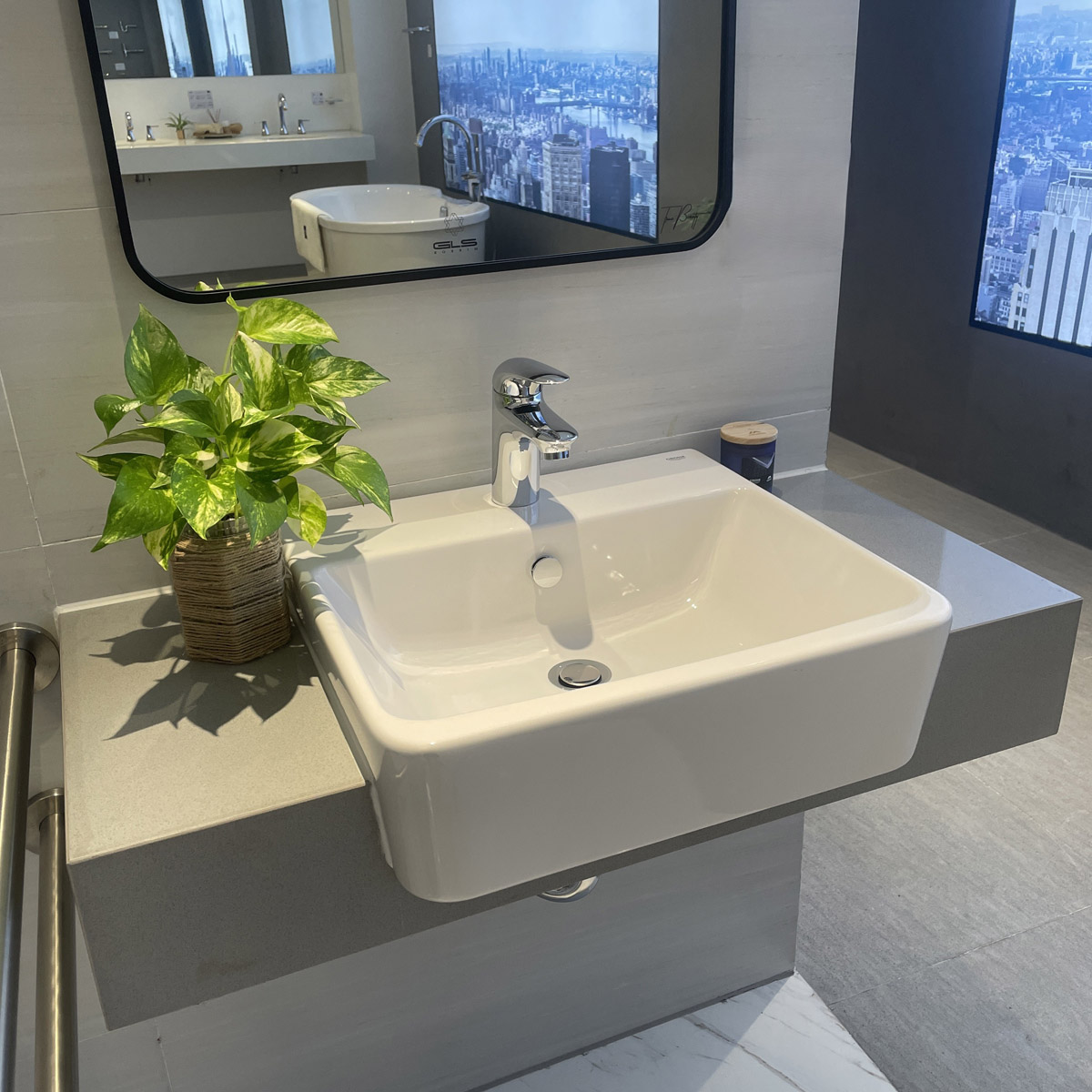 Chậu rửa lavabo bán âm bàn Eurocube GROHE 124581