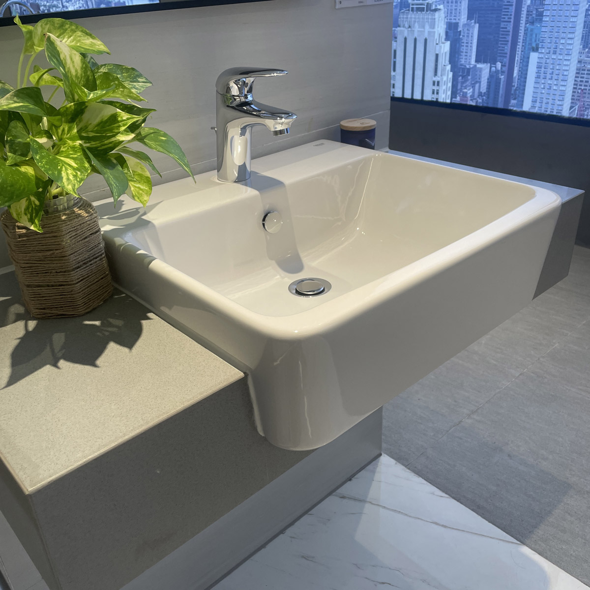 Chậu rửa lavabo bán âm bàn Eurocube GROHE 124581