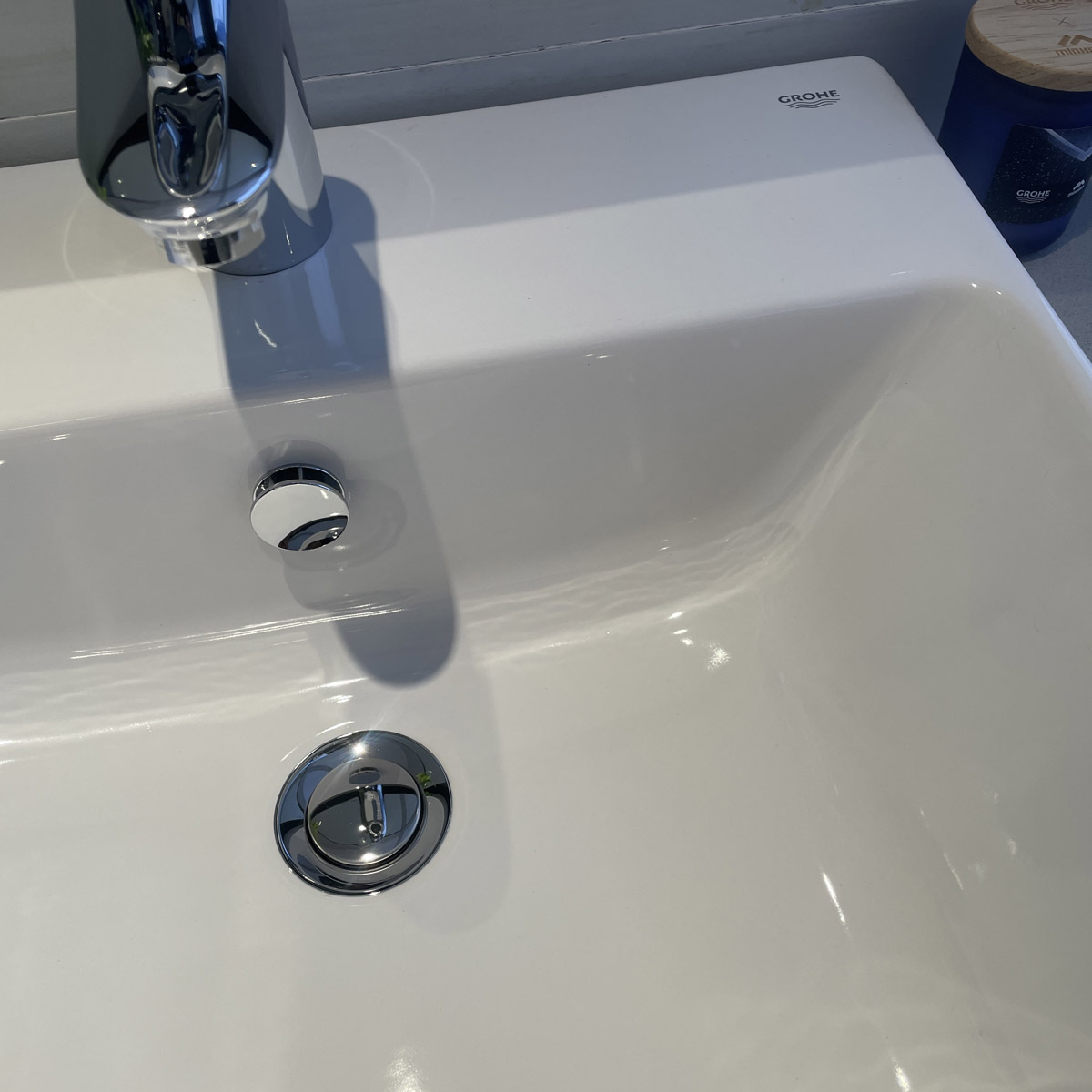 Chậu rửa lavabo bán âm bàn Eurocube GROHE 124581