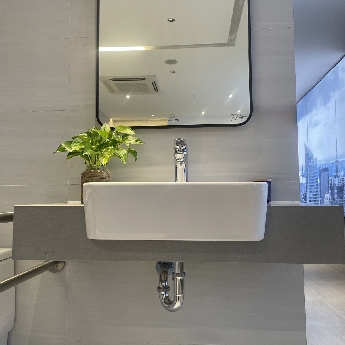 Chậu rửa lavabo bán âm bàn Eurocube GROHE 124581