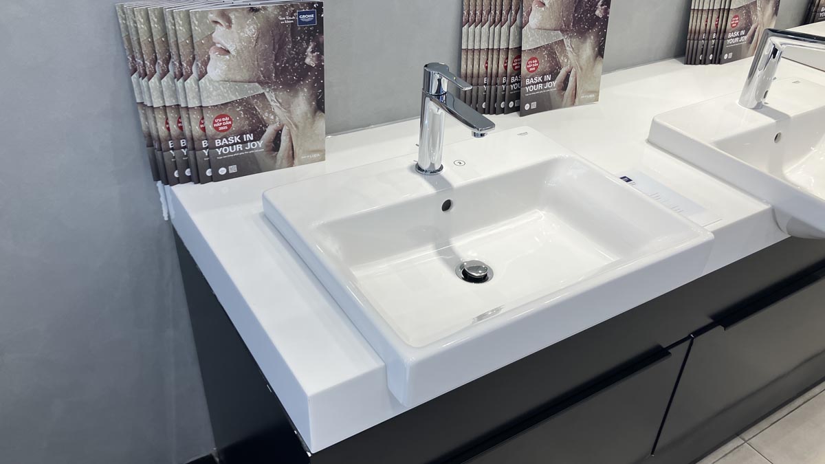 Chậu rửa mặt lavabo bán âm GROHE 3970800H