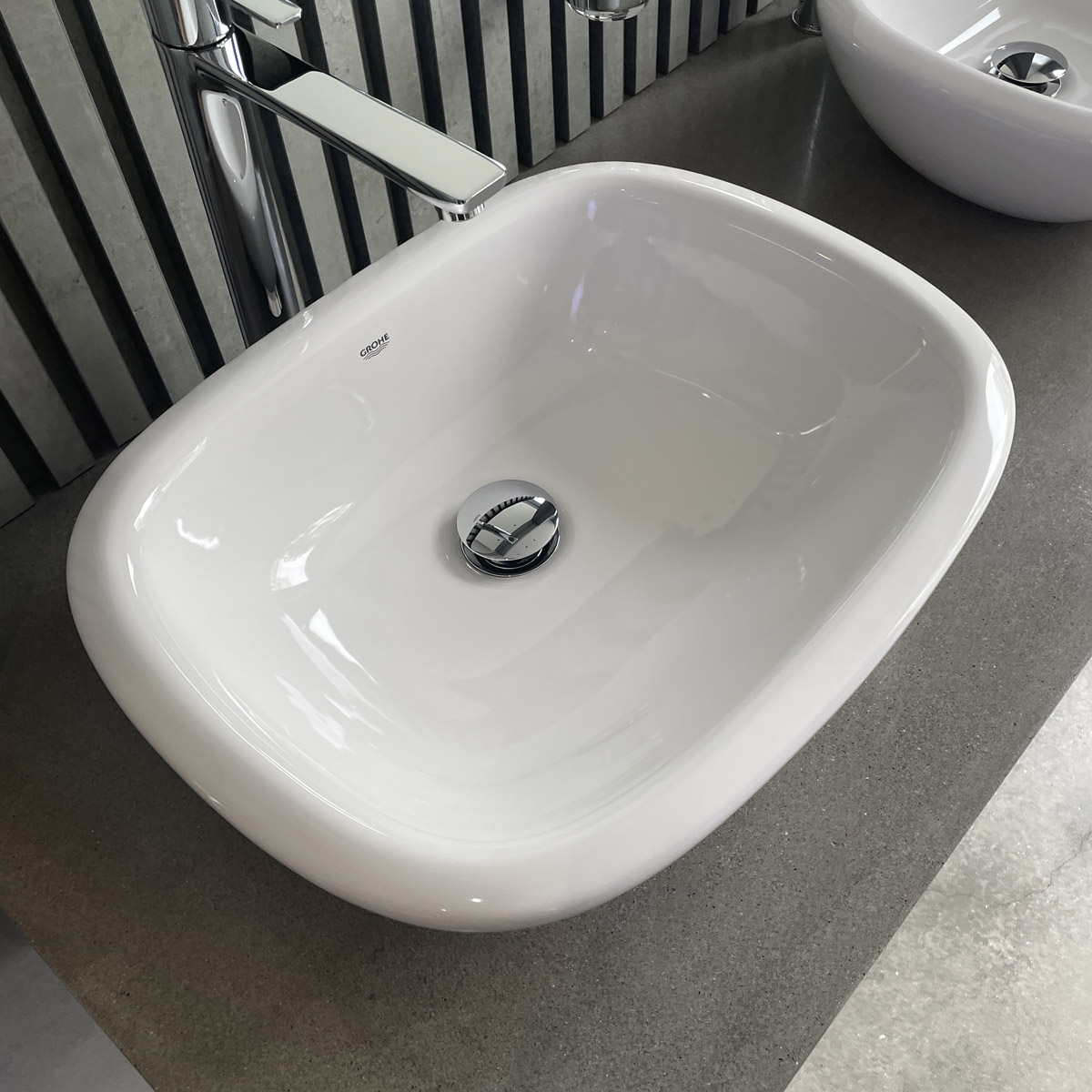Chậu lavabo đặt bàn Eurostyle GROHE 39216000