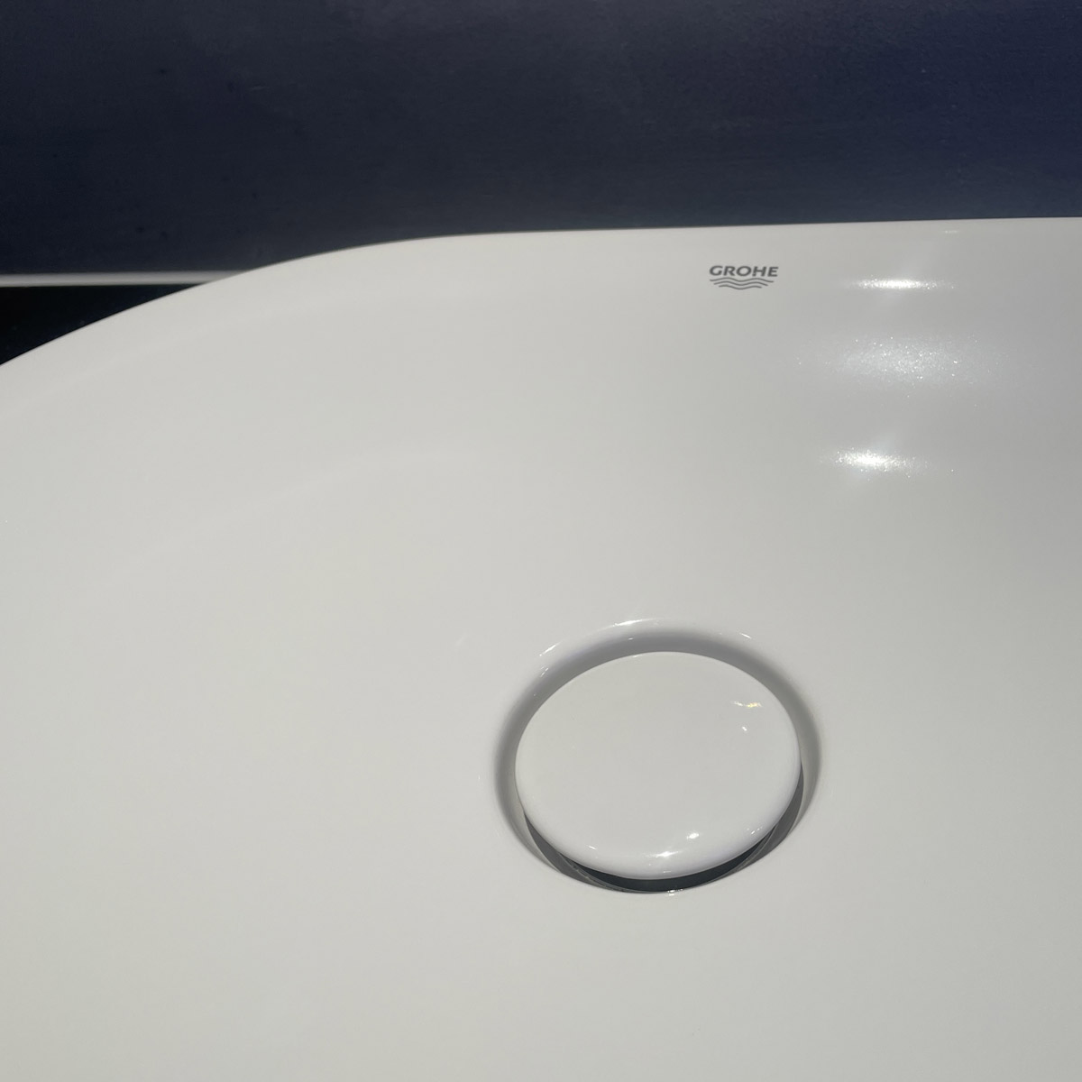 Chậu rửa lavabo đặt bàn Essence GROHE 3960800H