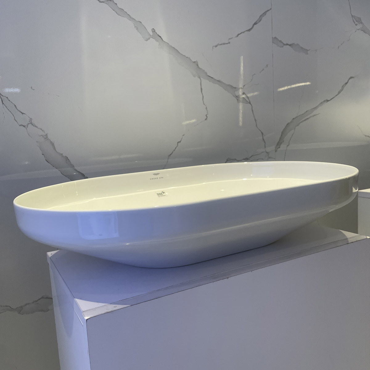 Chậu lavabo đặt bàn AIRIO GROHE 3996300H