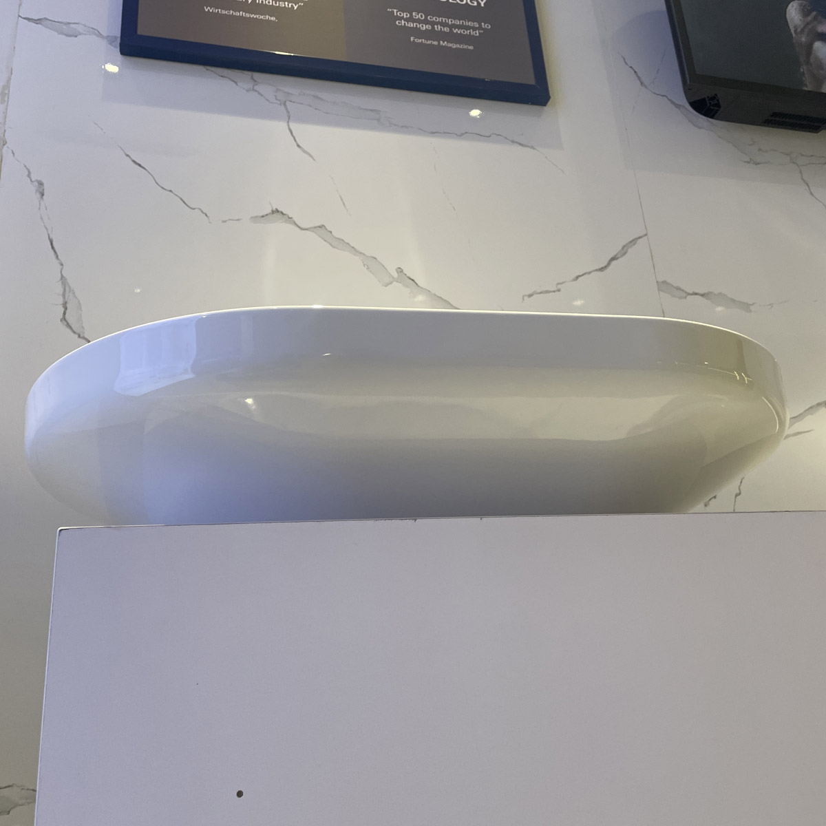 Chậu lavabo đặt bàn AIRIO GROHE 3996300H