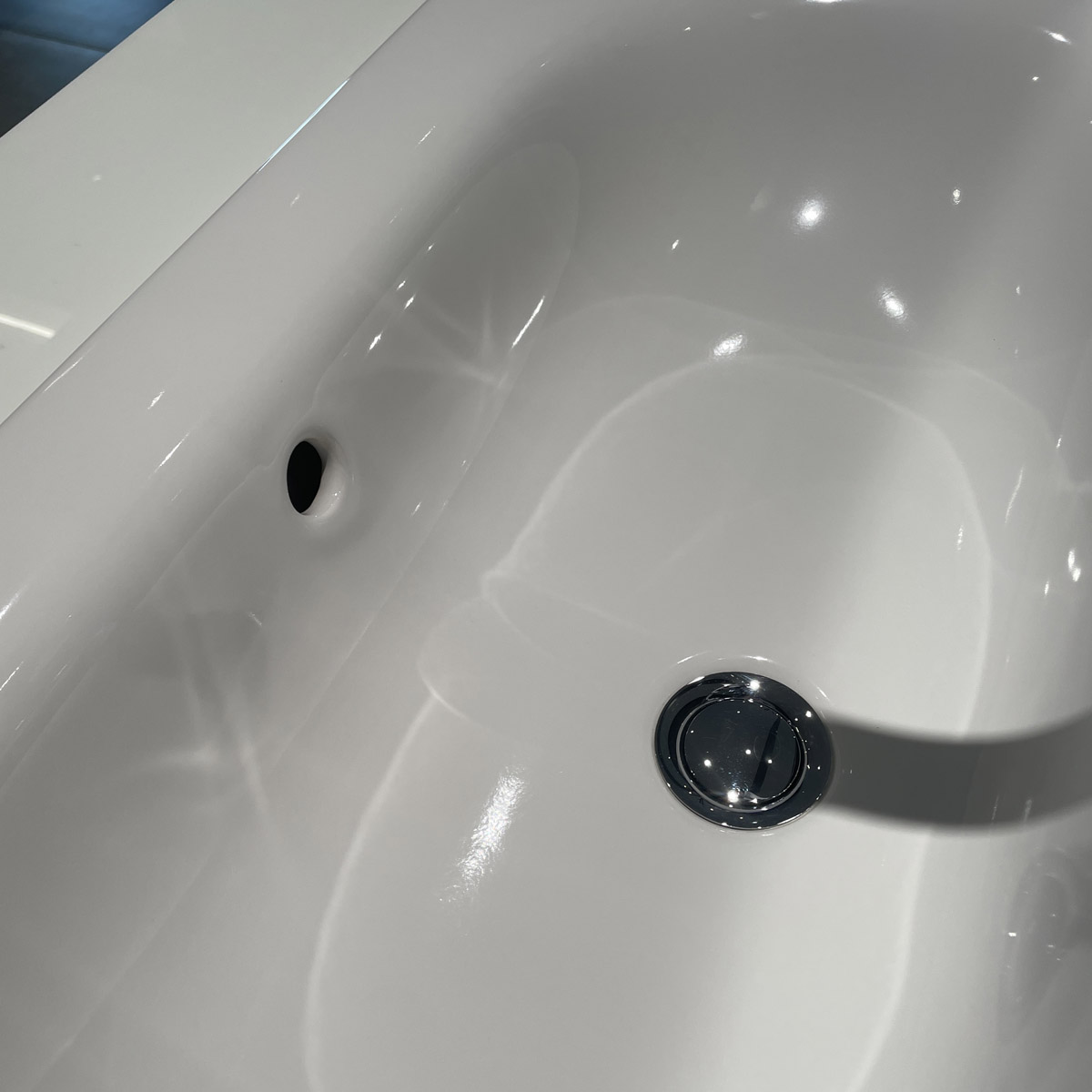Chậu rửa lavabo treo tường Essence GROHE 3956700H
