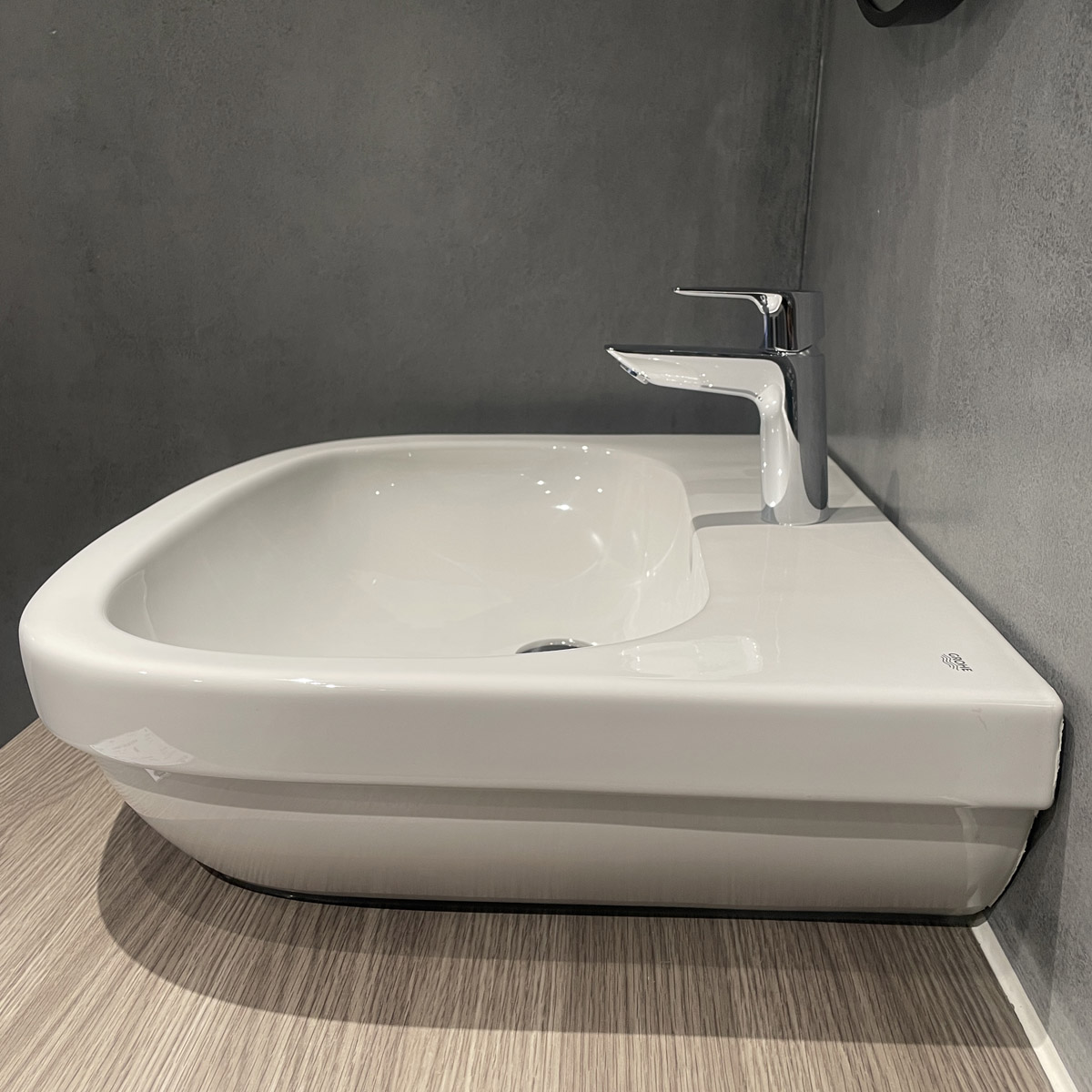 Chậu rửa lavabo treo tường Euro Ceramic GROHE 39323000