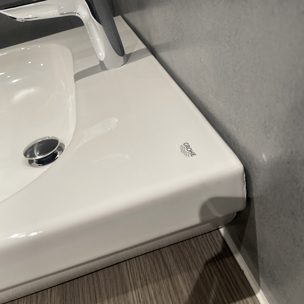 Chậu rửa lavabo treo tường Euro Ceramic GROHE 39323000