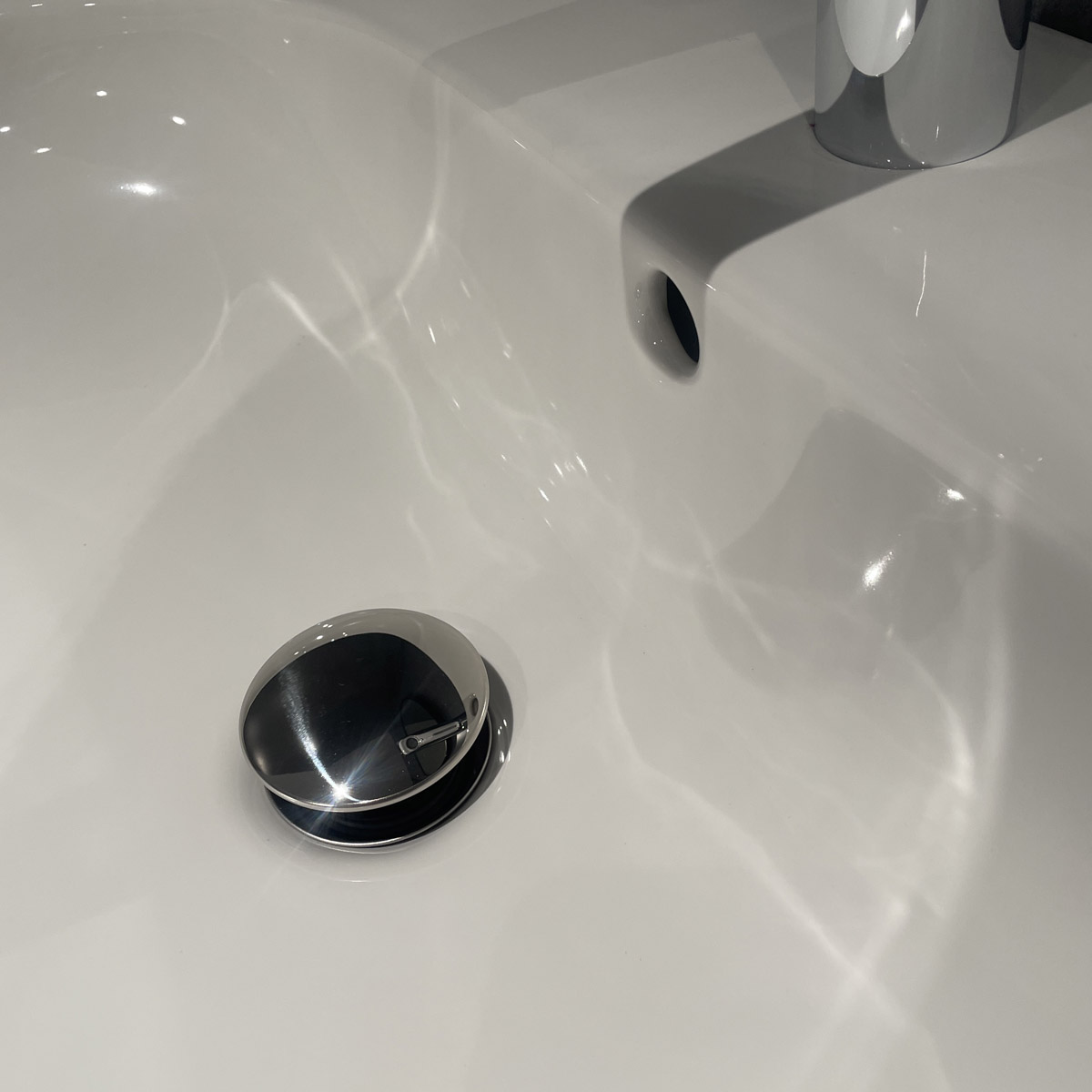 Chậu rửa lavabo treo tường Euro Ceramic GROHE 39323000