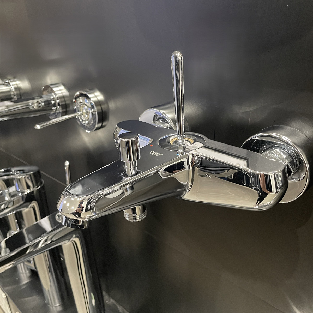 Củ sen tắm nóng lạnh Eurodisc Joy GROHE 23431000