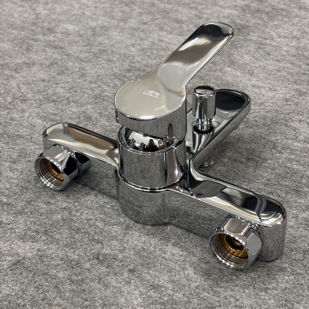 Củ sen tắm nóng lạnh BauEdge GROHE 23605000