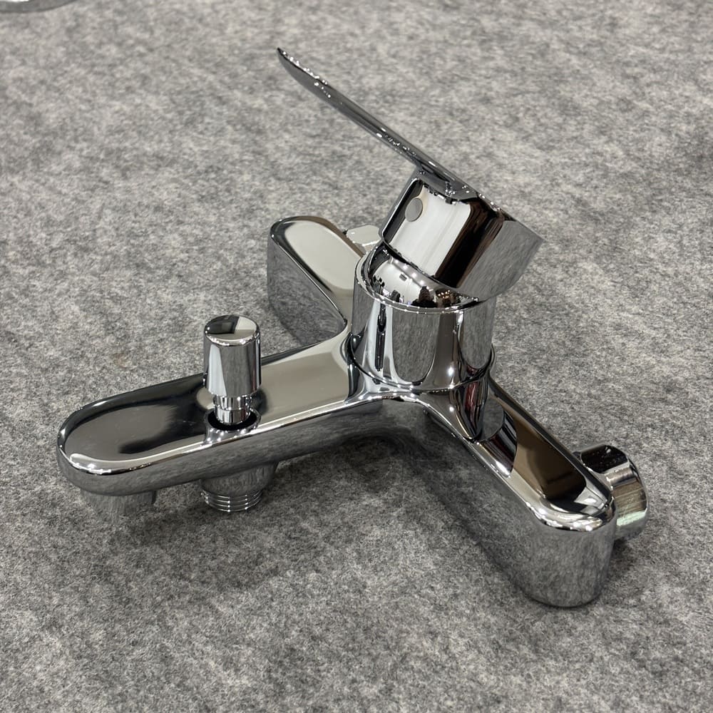 Củ sen tắm nóng lạnh BauEdge GROHE 23605000