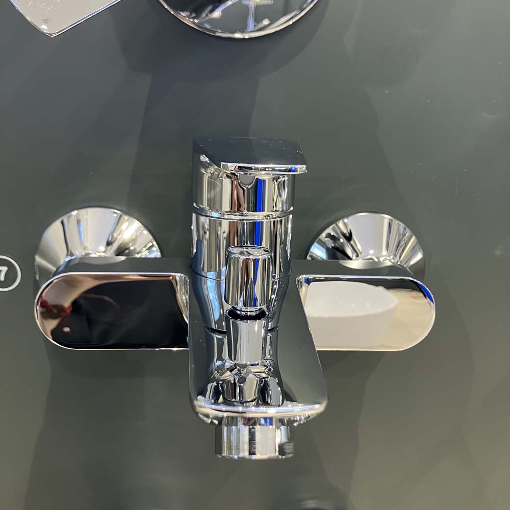 Củ sen tắm nóng lạnh BauEdge GROHE 23605001