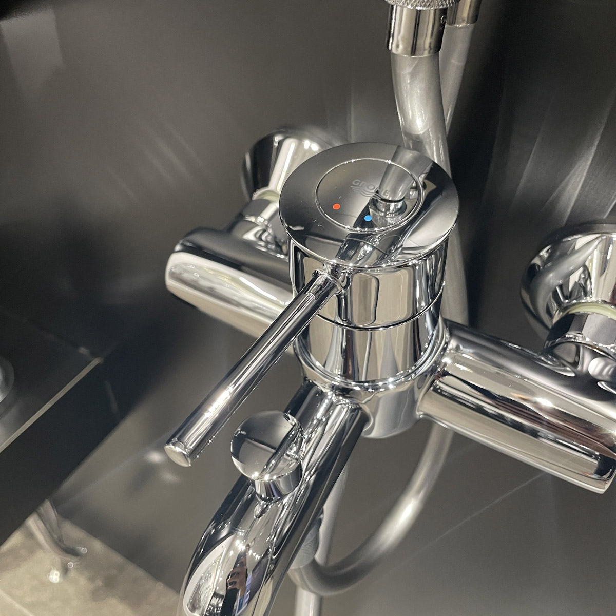 Củ sen tắm nóng lạnh GROHE 32865000