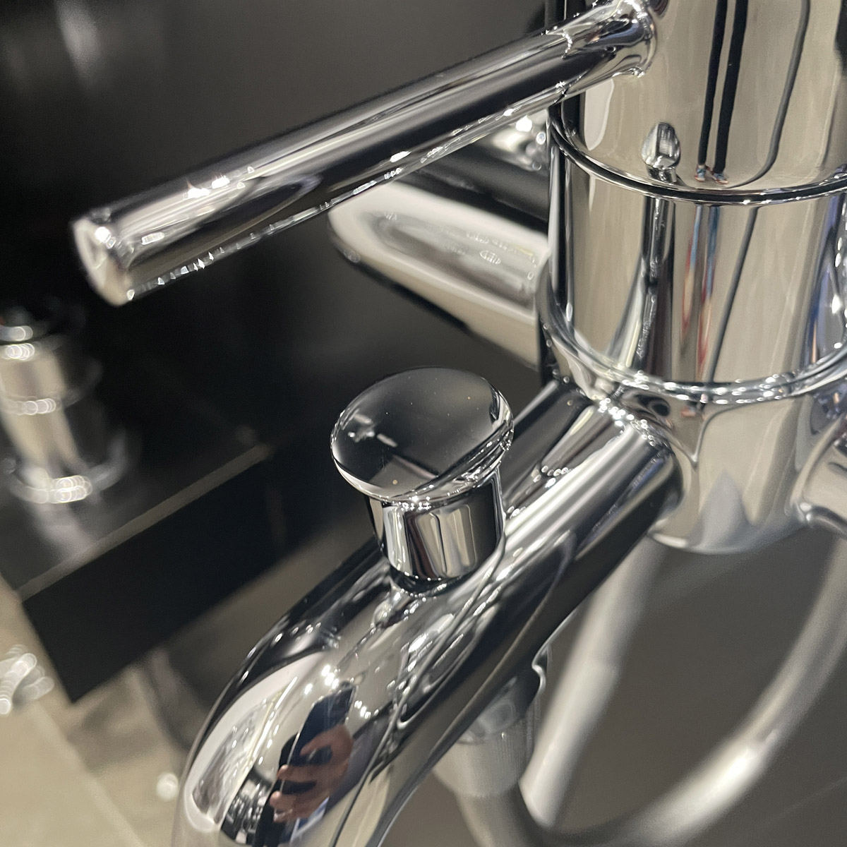 Củ sen tắm nóng lạnh GROHE 32865000