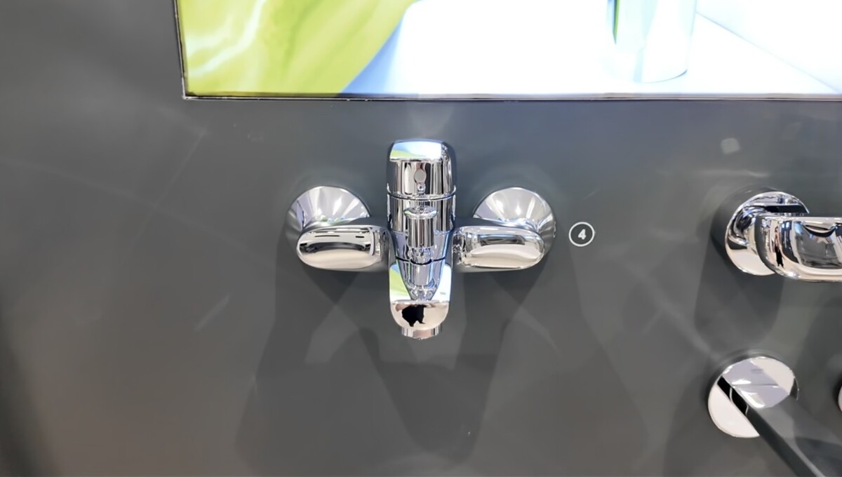 Củ sen tắm nóng lạnh Eurosmart Grohe 33300002