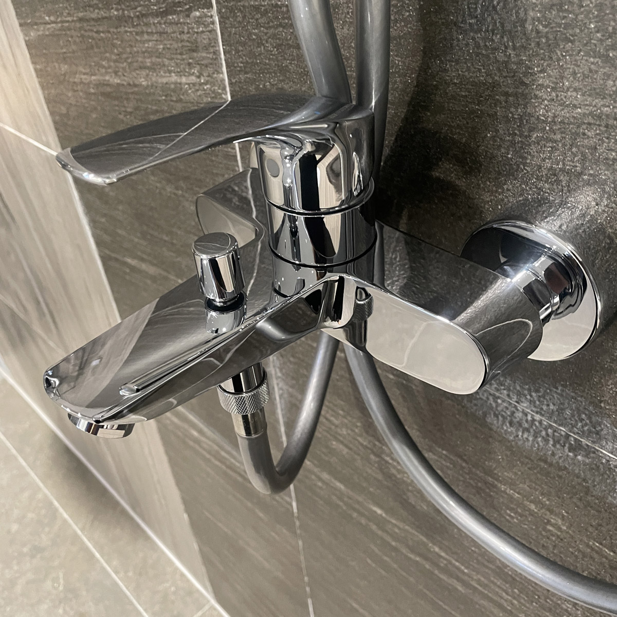 Củ sen tắm nóng lạnh EuroSmart GROHE 33300003