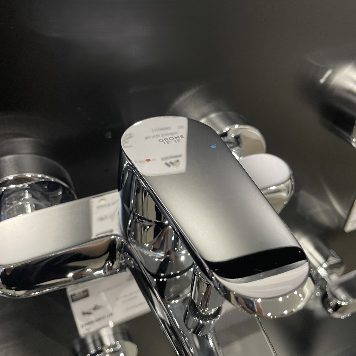 Củ sen tắm nóng lạnh Eurodisc Cosmo Grohe 33390002