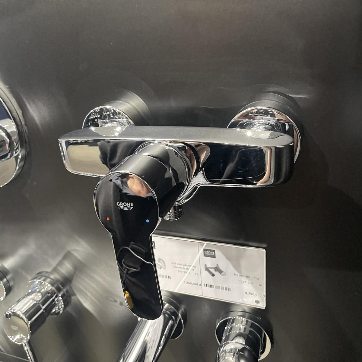 Củ sen tắm nóng lạnh Atrio GROHE 33590002