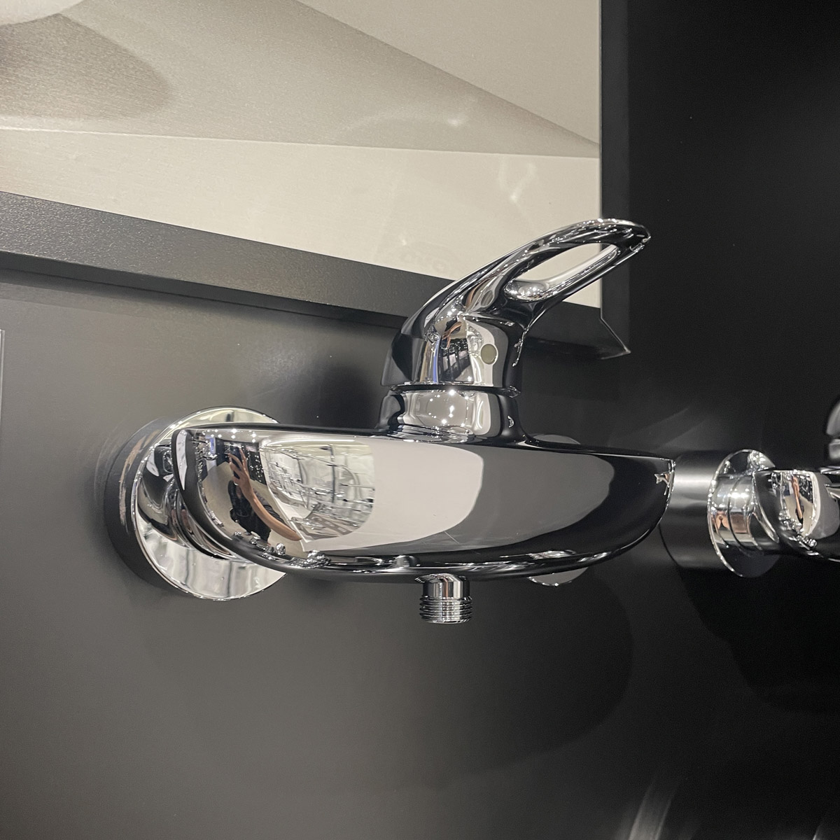 Củ sen tắm nóng lạnh Eurostyle GROHE 33590003