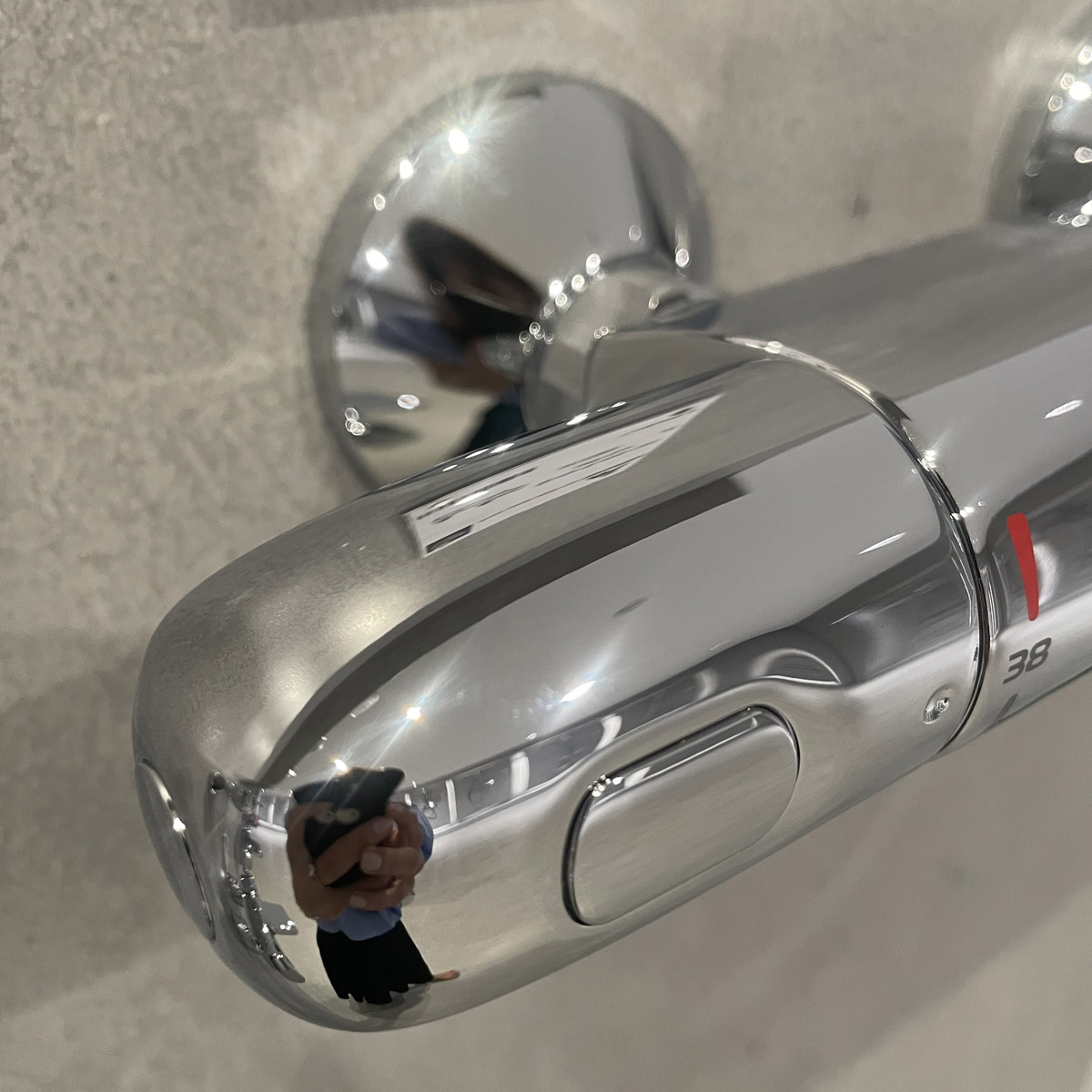 Củ sen tắm nhiệt độ Grohtherm 1000 GROHE 34143003