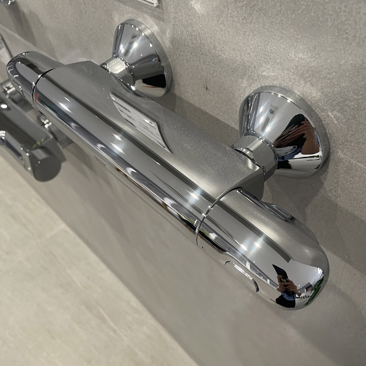 Củ sen tắm nhiệt độ Grohtherm 1000 GROHE 34143003