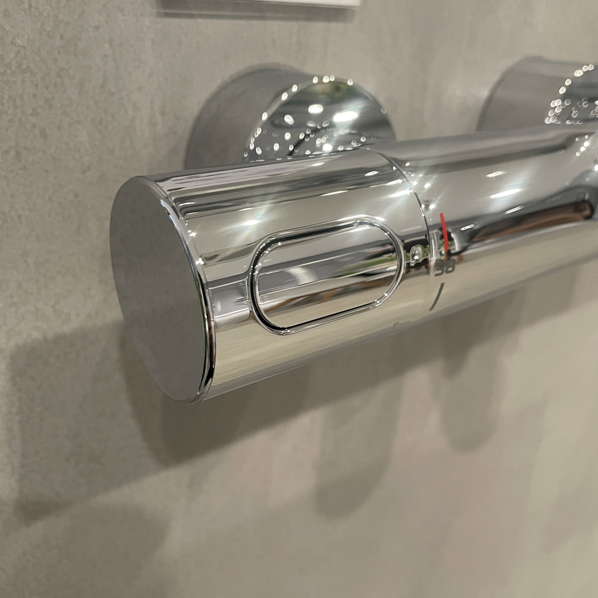 Củ sen tắm nhiệt độ Grohtherm 3000 Cosmopolitan GROHE 34276000