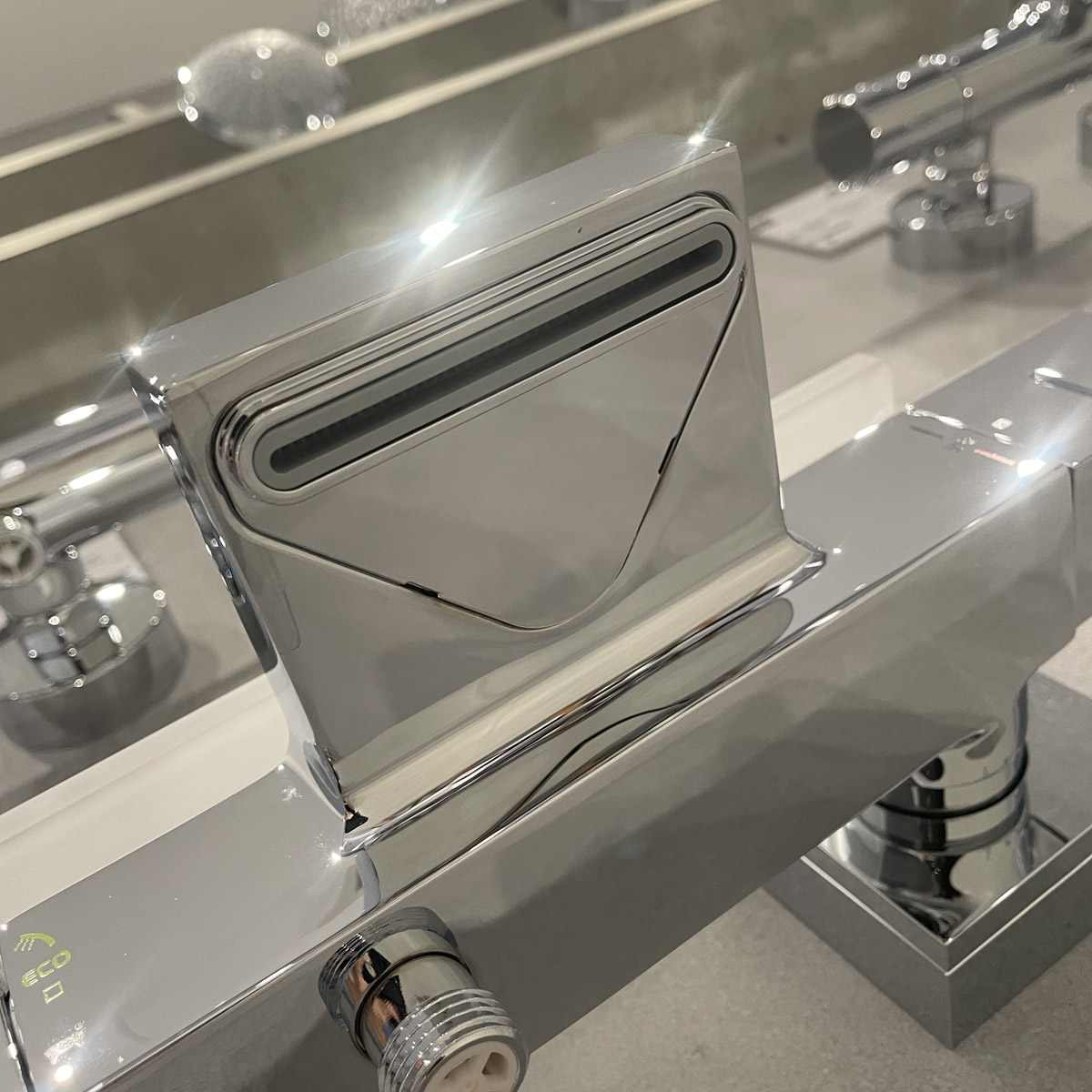 Củ sen tắm nhiệt độ Grohtherm Cube GROHE 34502000