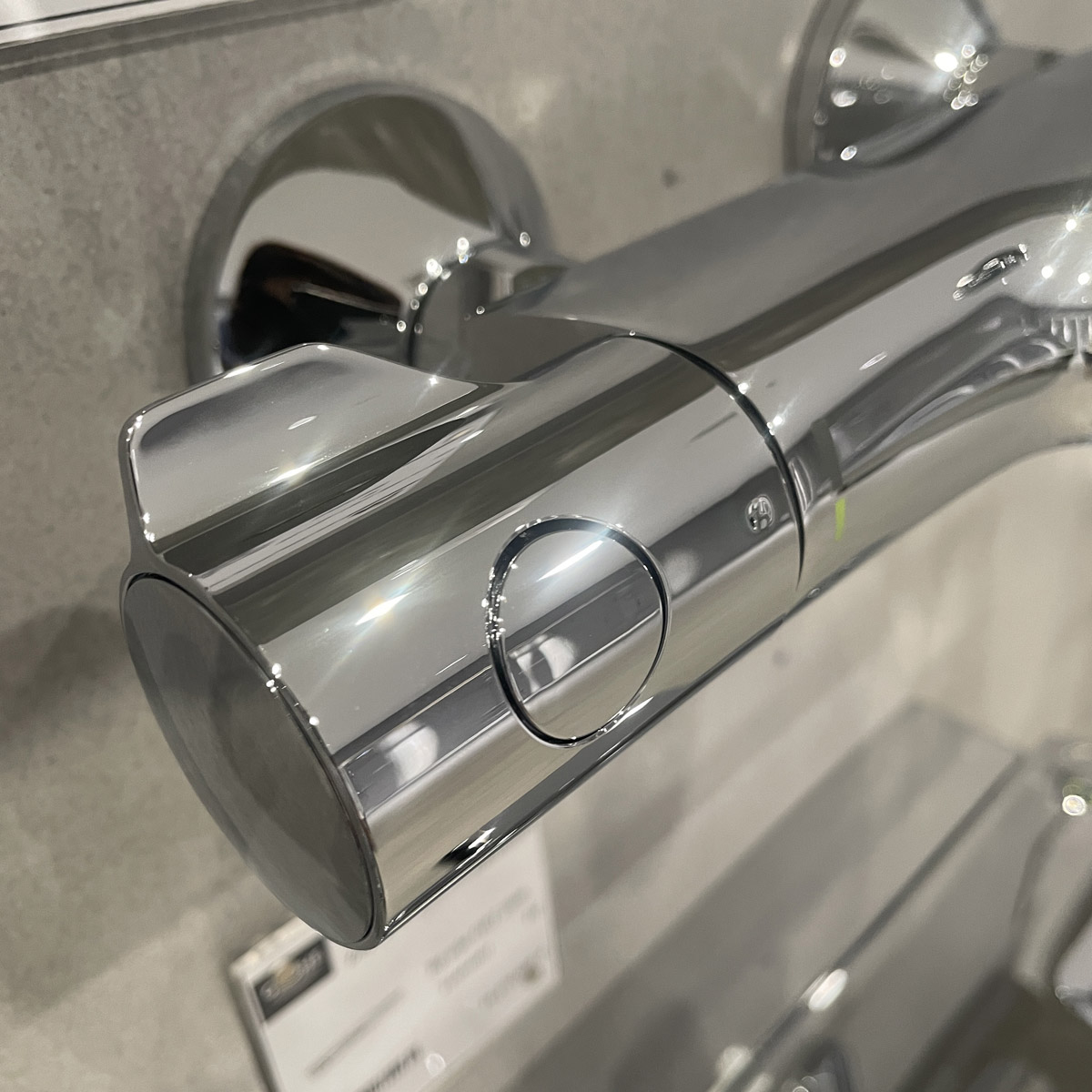 Bộ trộn sen tắm ổn nhiệt 2 chế độ Grohtherm 800 GROHE 34567000