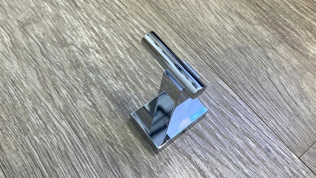 Móc treo áo gắn tường Essentials Cube GROHE 40511001