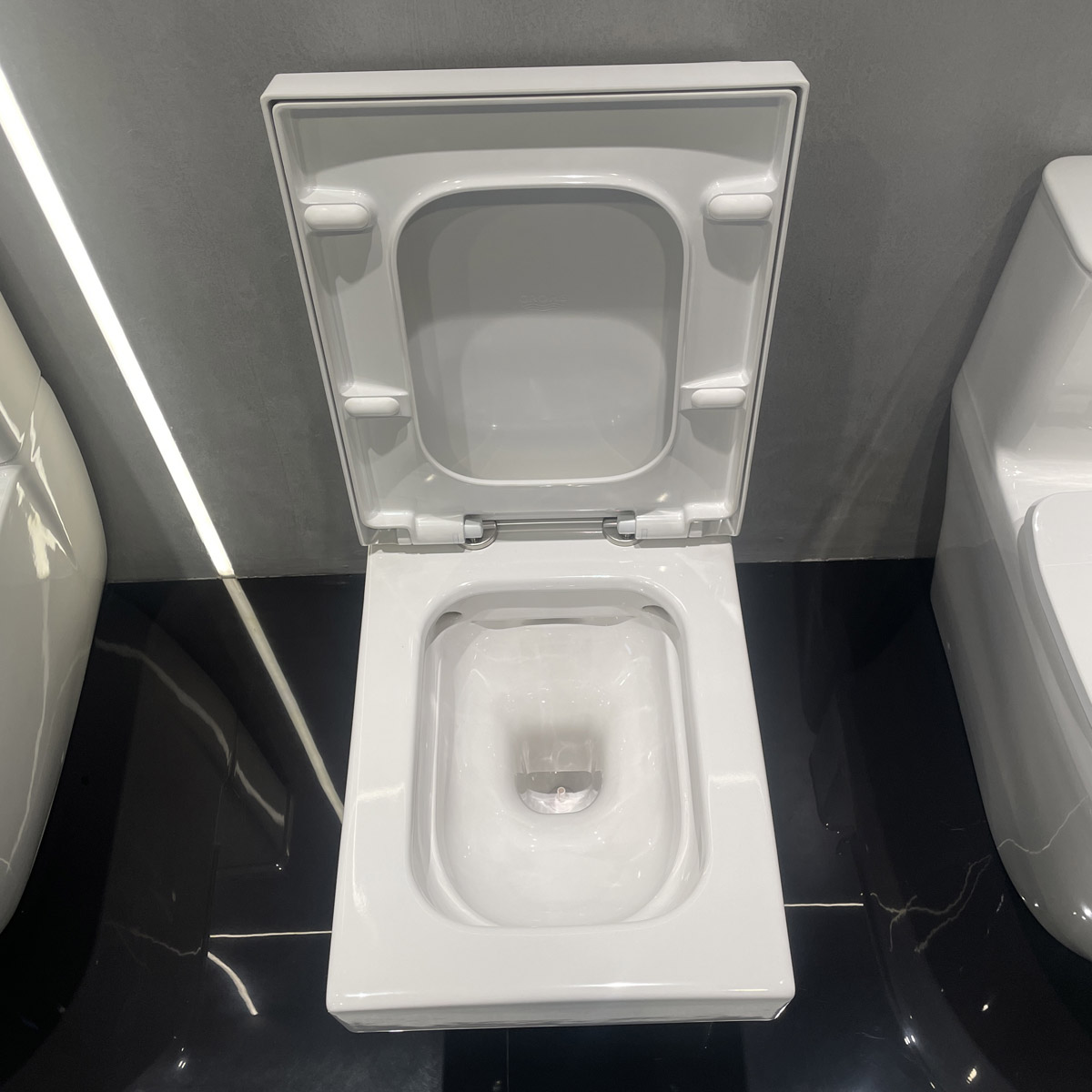 Nắp bồn cầu đóng êm Cube Ceramic GROHE 39488000