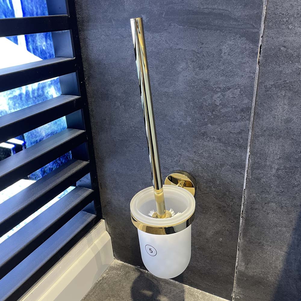 Bộ cọ cầu vệ sinh gắn tường Essentials GROHE 40374001