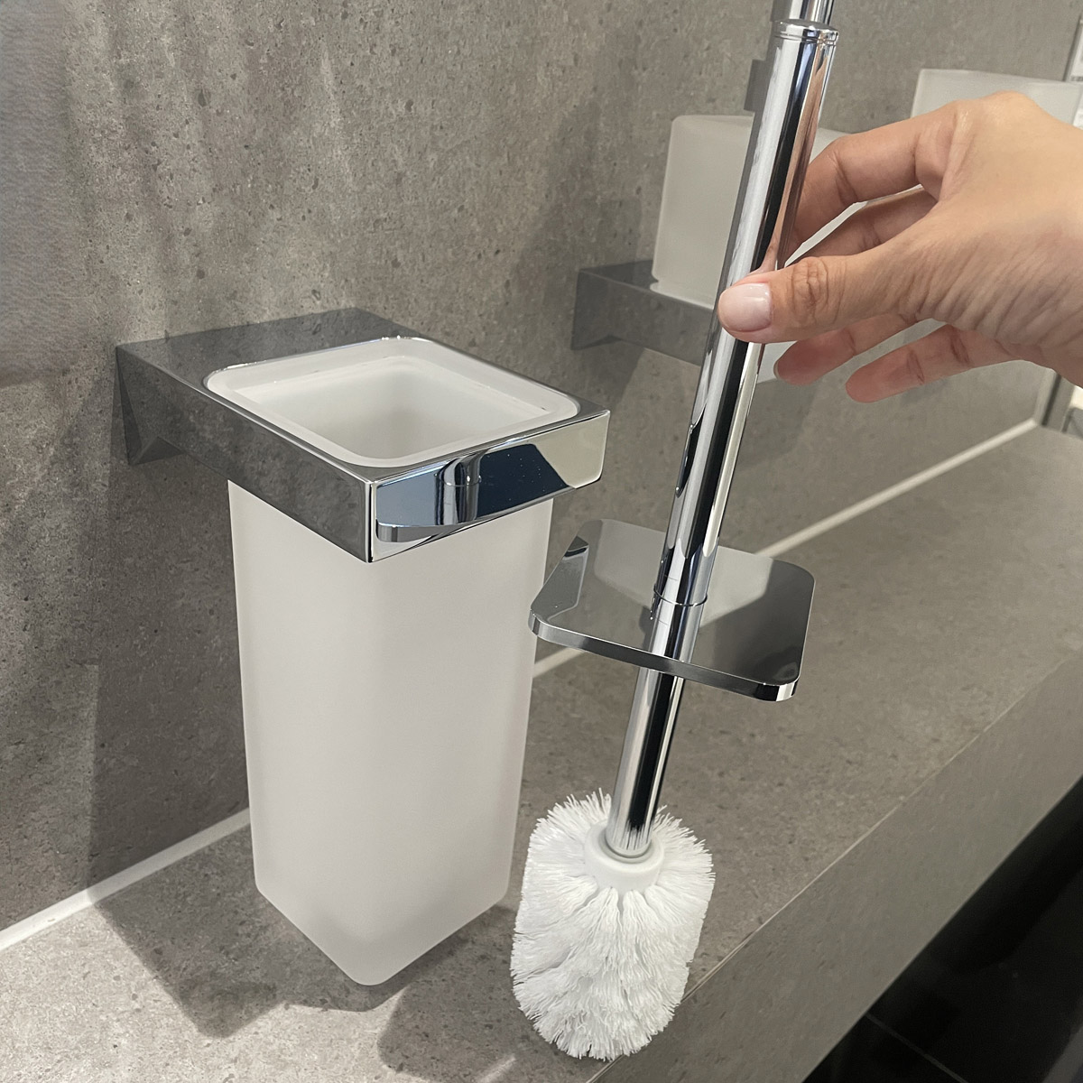 Bộ cọ cầu gắn tường Selection Cube GROHE 40857000