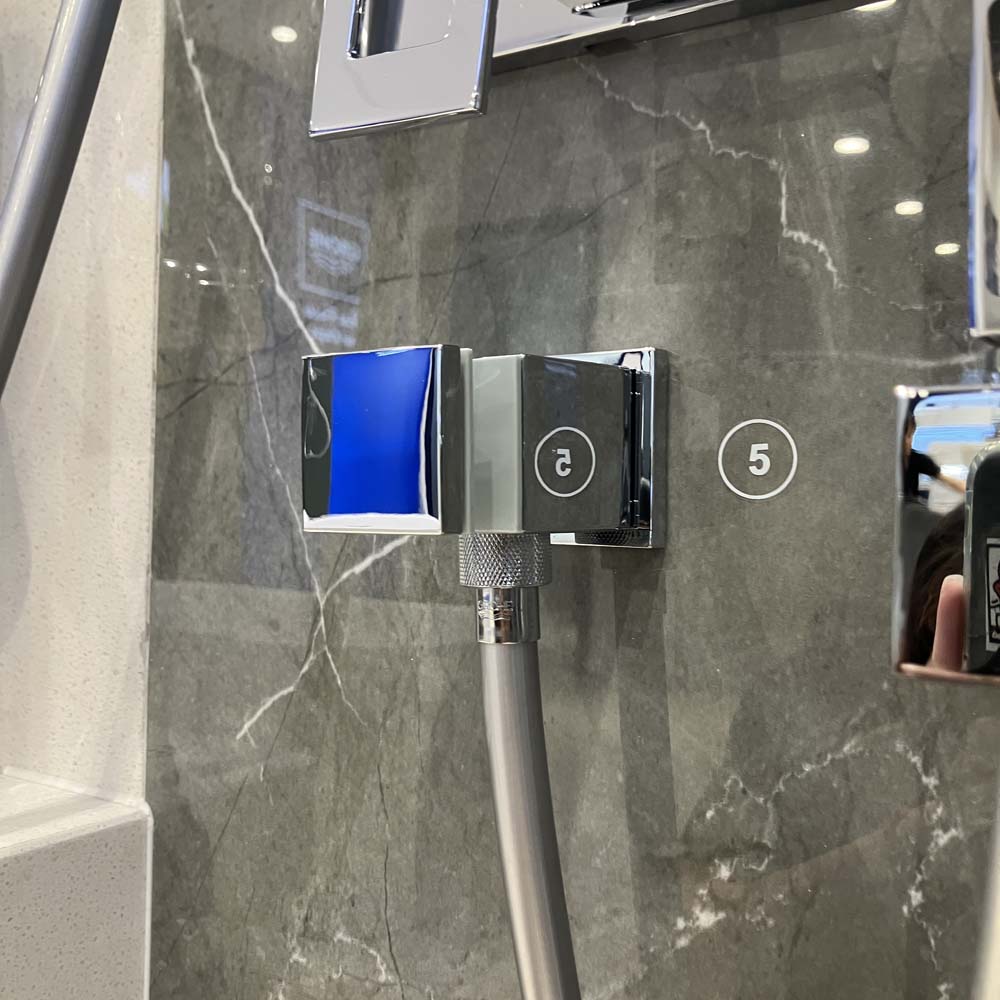 Gác sen tắm Euphoria Cube GROHE 26370000