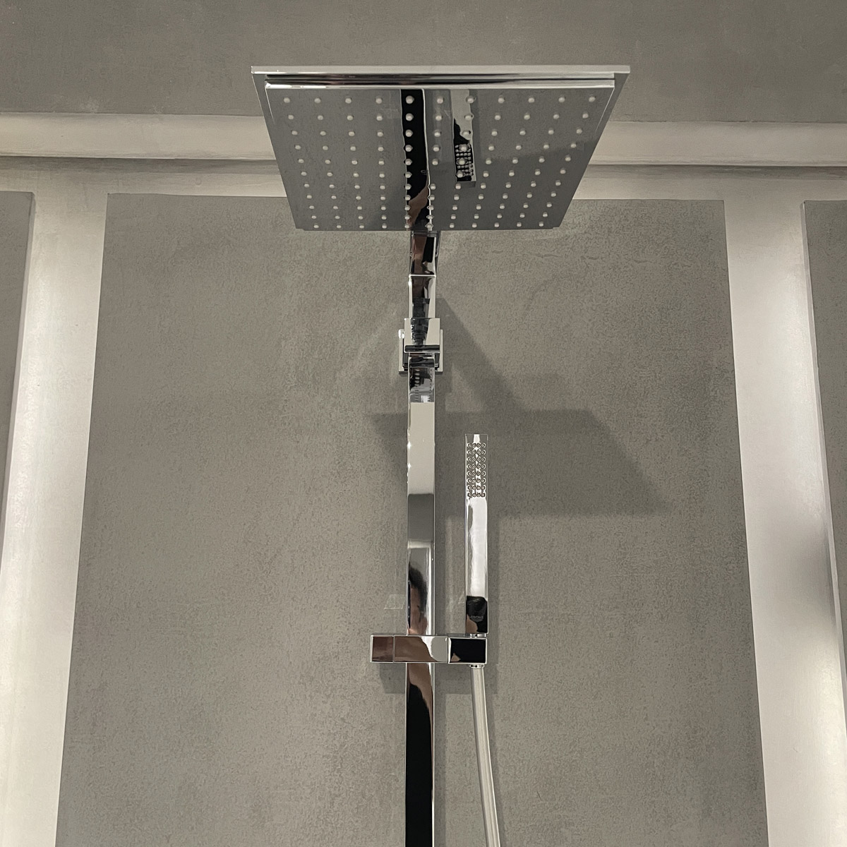 Bộ sen cây tắm đứng nhiệt độ Euphoria Cube GROHE 26087000