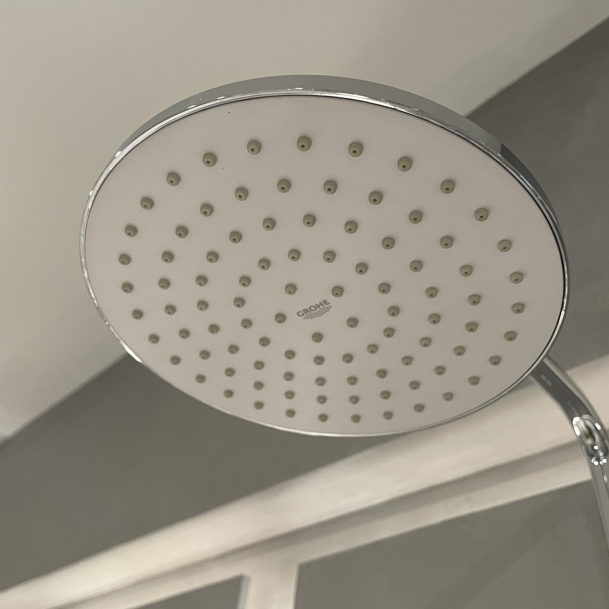 Bộ sen tắm nóng lạnh New Tempesta Cosmopolian Grohe 26305001