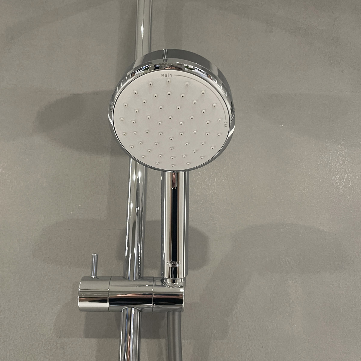 Bộ sen tắm nóng lạnh New Tempesta Cosmopolian Grohe 26305001