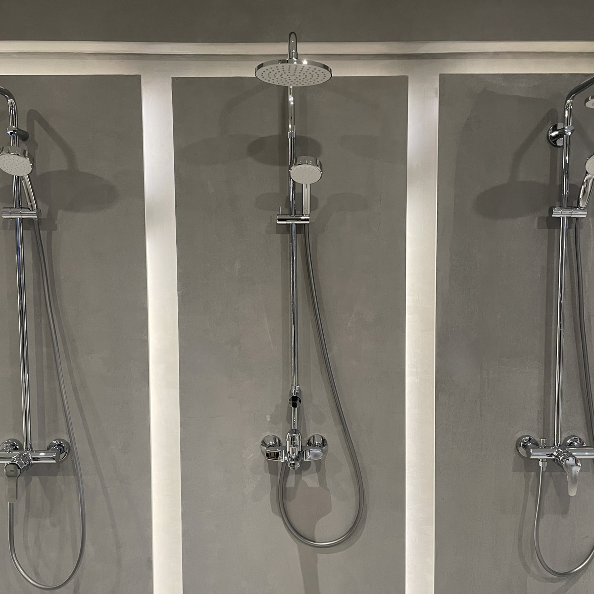 Bộ sen tắm nóng lạnh New Tempesta Cosmopolian Grohe 26305001