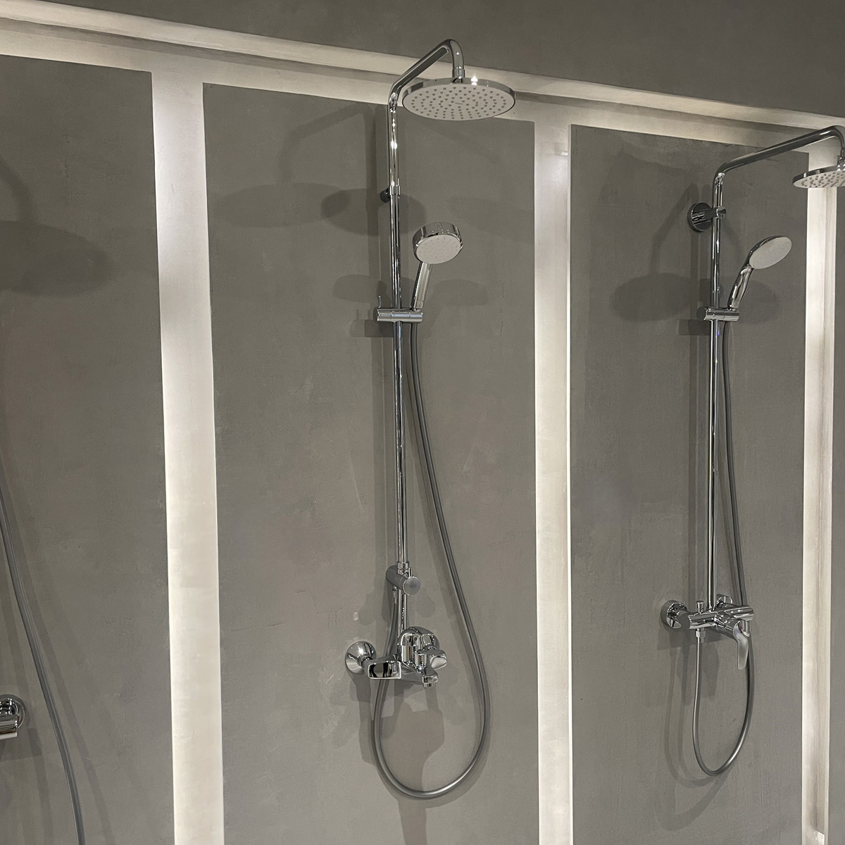 Bộ sen tắm nóng lạnh New Tempesta Cosmopolian Grohe 26305001