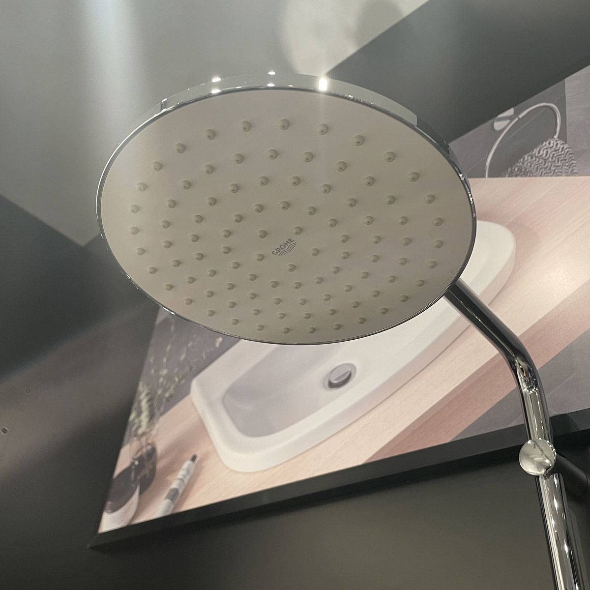 Thân sen cây tắm đứng Tempesta Rustic System 200 GROHE 26454001