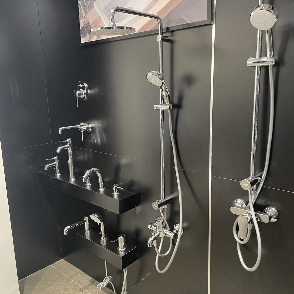 Thân sen cây tắm đứng Tempesta Rustic System 200 GROHE 26454001