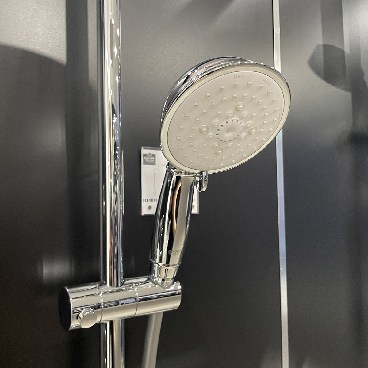 Thân sen cây tắm đứng Tempesta Rustic System 200 GROHE 26454001