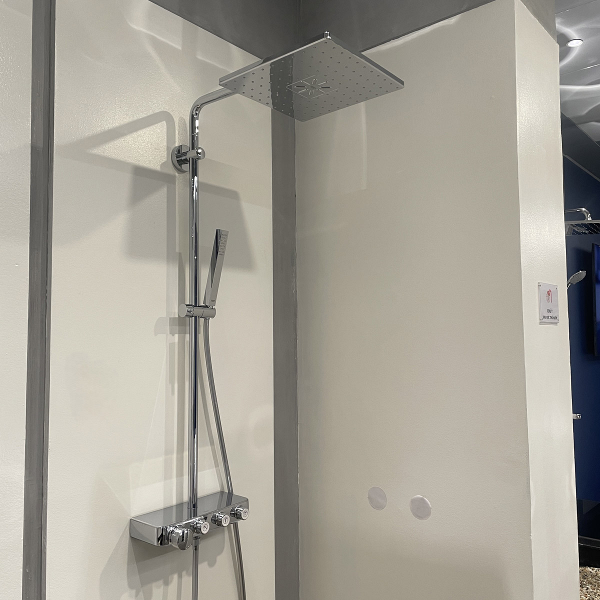 Bộ cây sen tắm ổn nhiệt SmartControl Euphoria Grohe 26508000