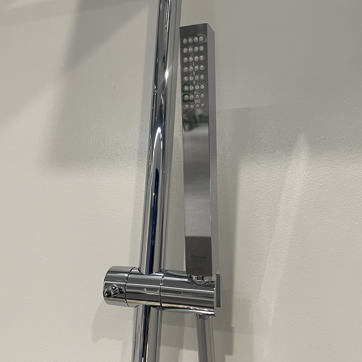 Bộ cây sen tắm ổn nhiệt SmartControl Euphoria Grohe 26508000