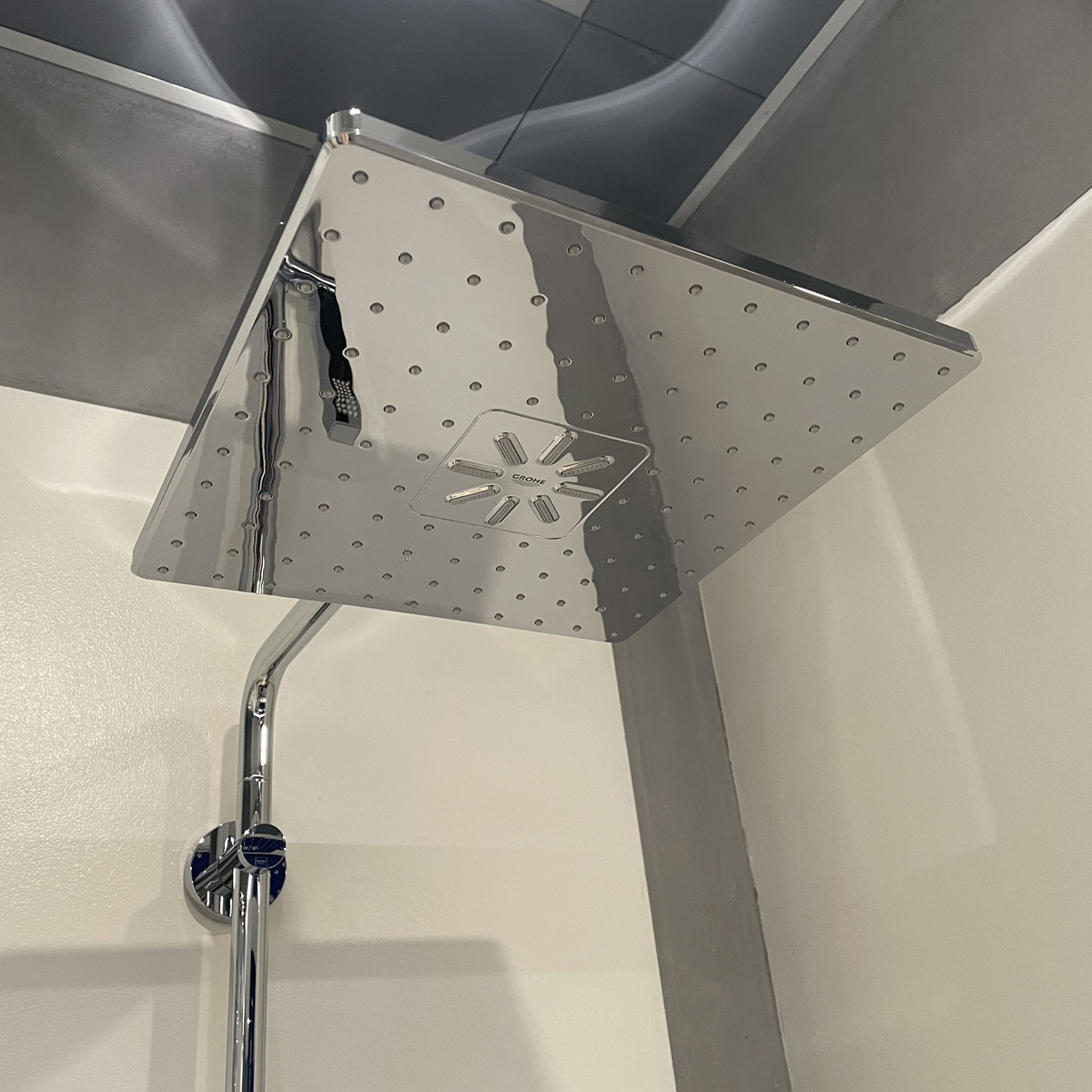 Bộ cây sen tắm ổn nhiệt SmartControl Euphoria Grohe 26508000