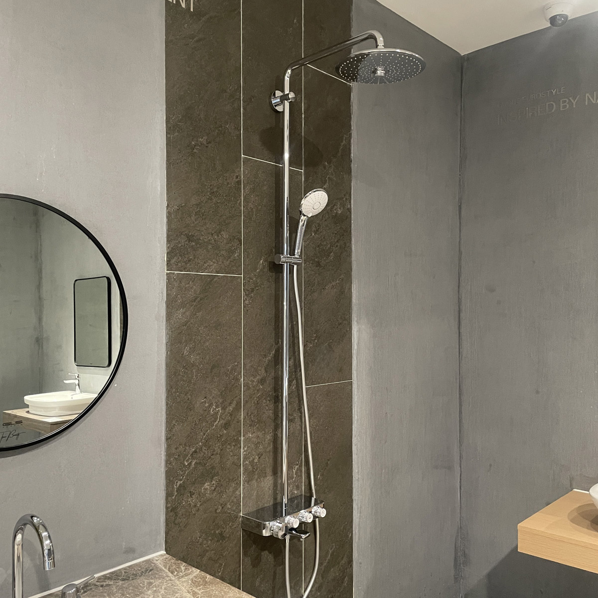 Bộ cây sen tắm ổn nhiệt SmartControl Euphoria Grohe 26510000