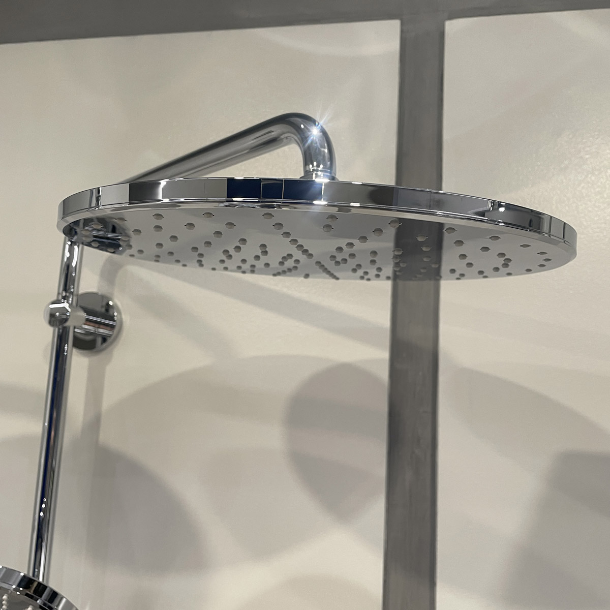 Bộ sen cây tắm đứng nhiệt độ Rainshower SmartActive 310 GROHE 26647000