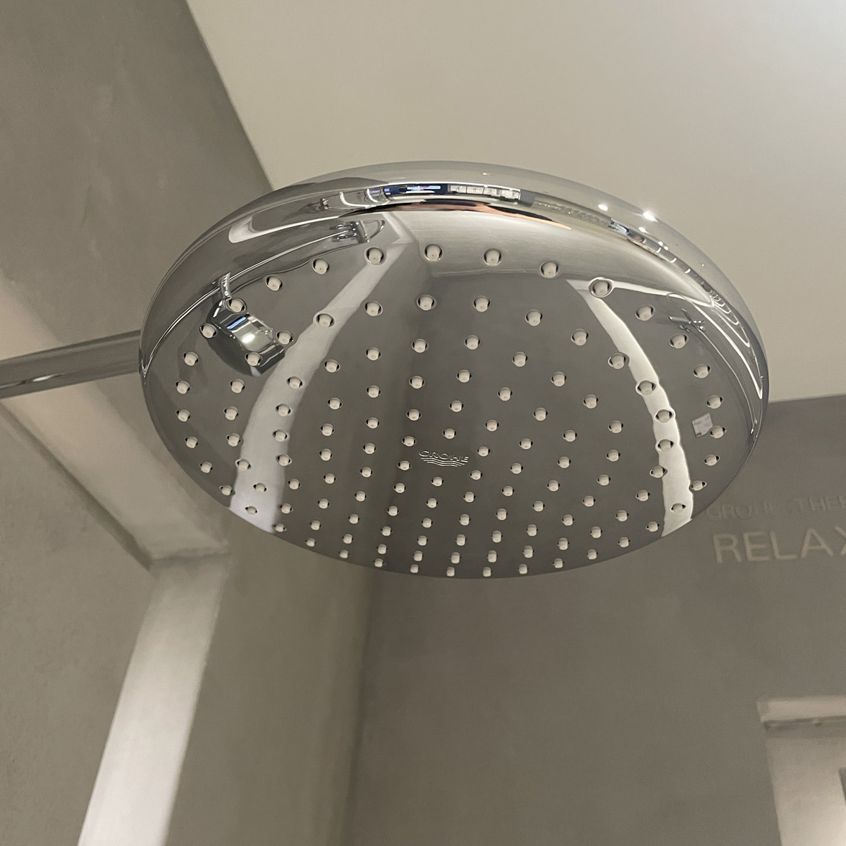 Bộ cây sen tắm ổn nhiệt Tempesta Cosmopolitan 250 GROHE 26670000