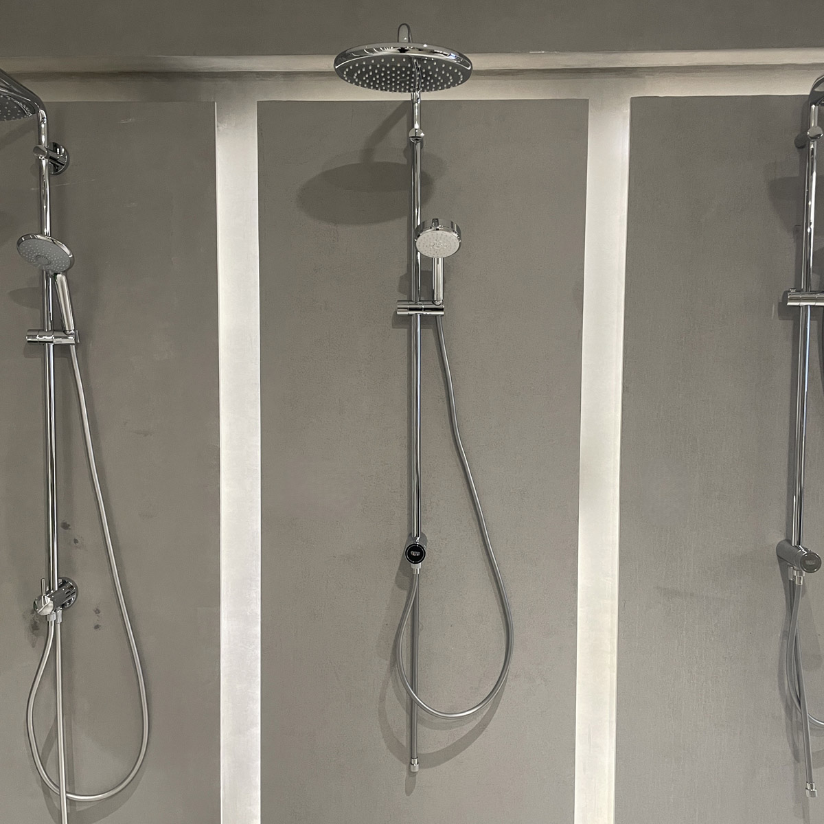 Thân sen cây tắm đứng Tempesta Cosmopolitan GROHE 26675000