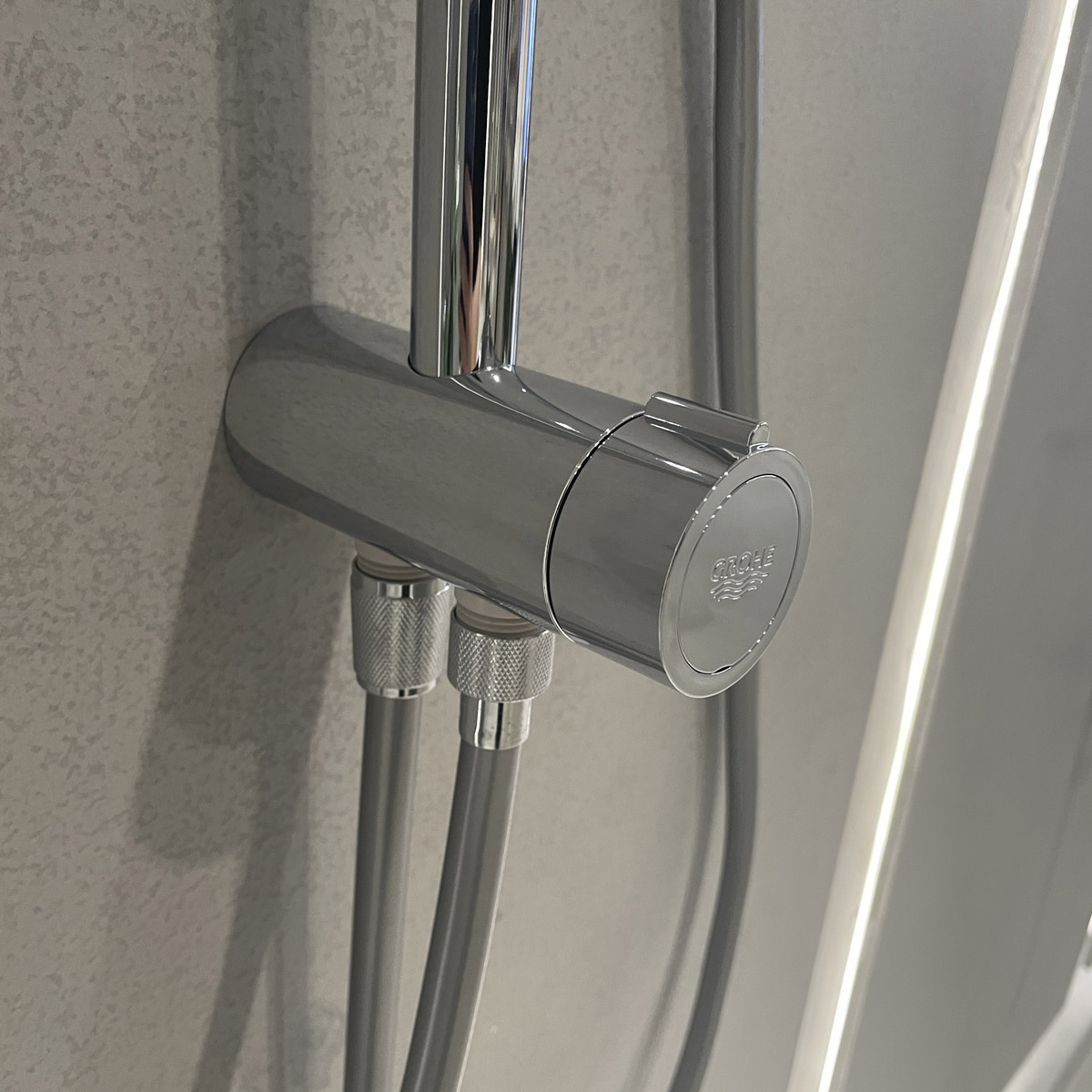 Thân sen cây tắm đứng Tempesta Cosmopolitan GROHE 26675000